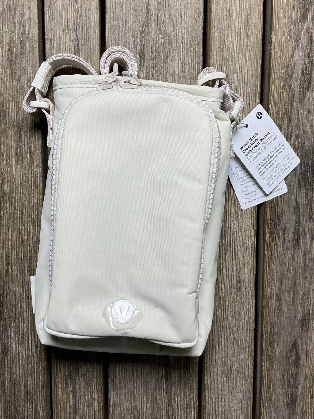 Lululemon Water Bottle Crossbody with Front Pocket 2L - Light Ivory